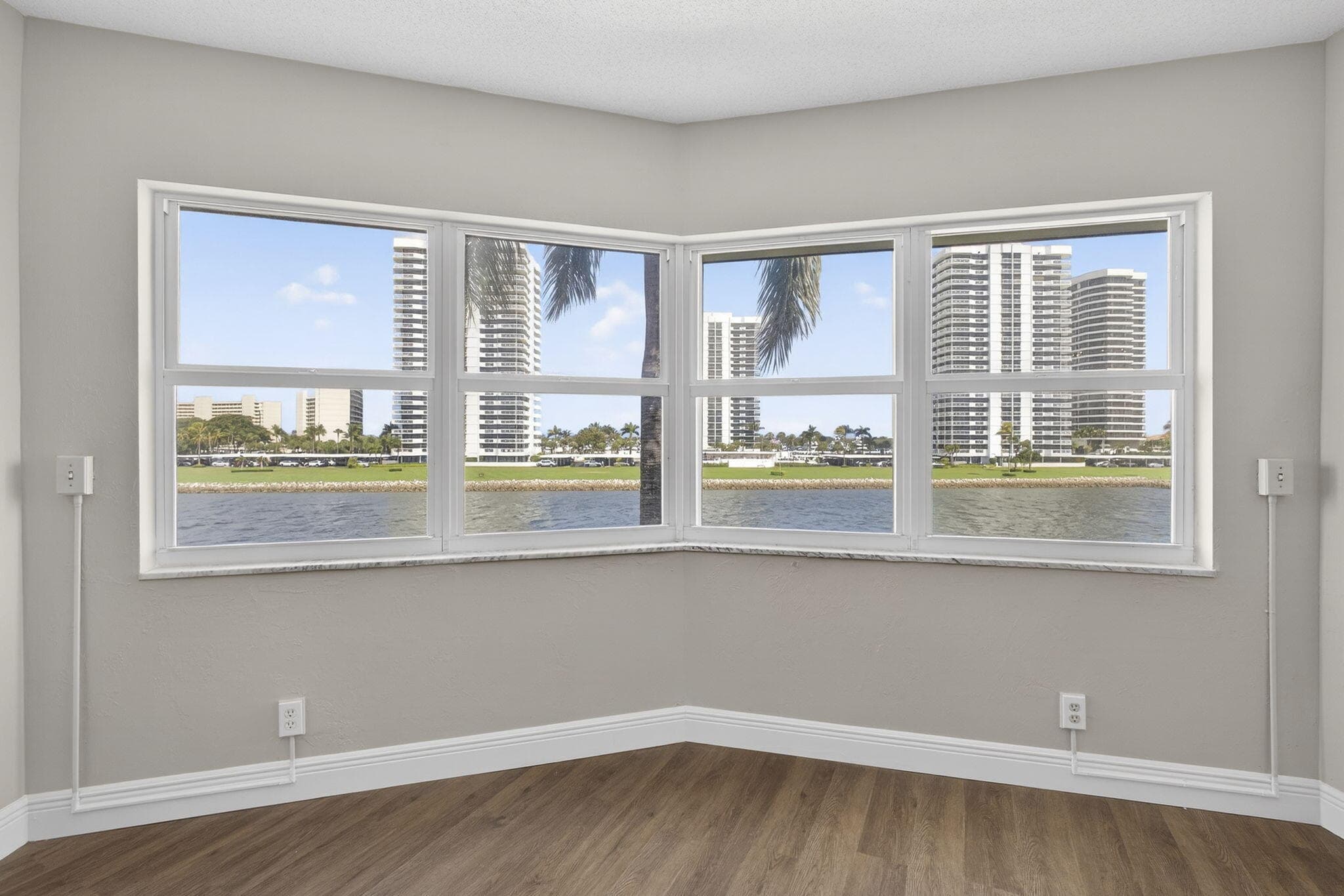 28 Yacht Club Drive 309, North Palm Beach, FL 33408 — photo 5 of 26