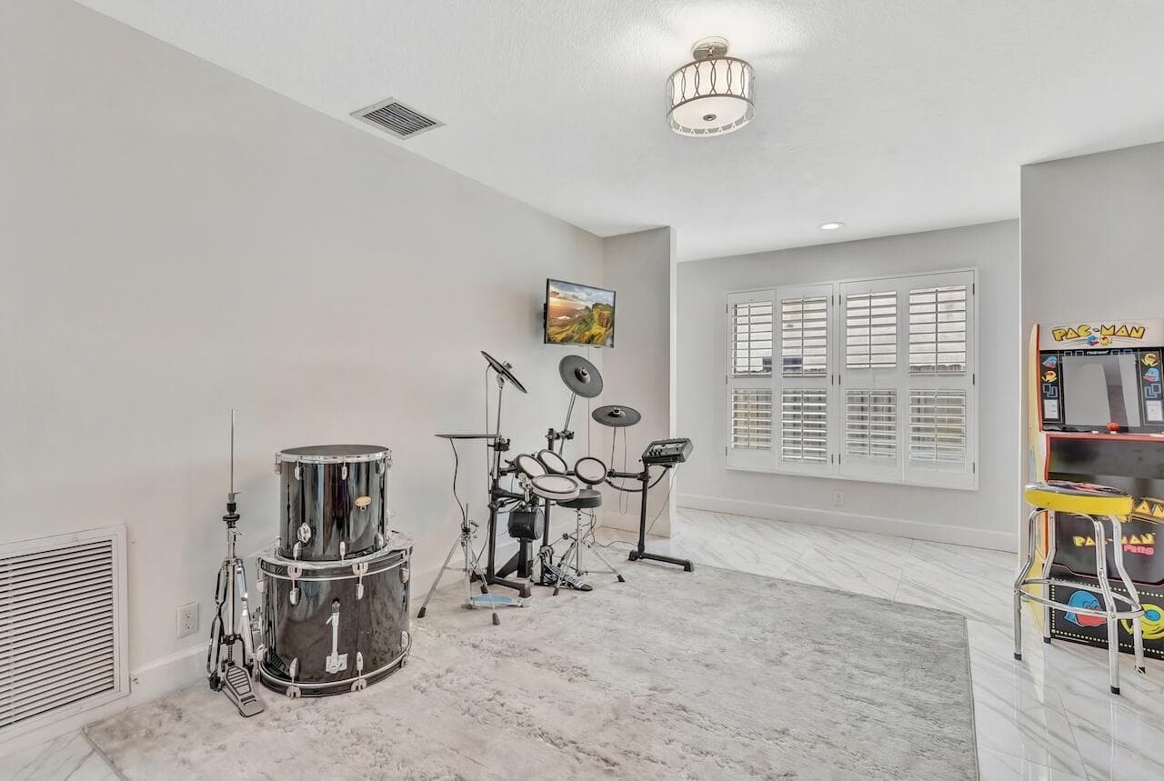 1280 NW 114th Avenue, Coral Springs, FL 33071 — photo 3 of 14