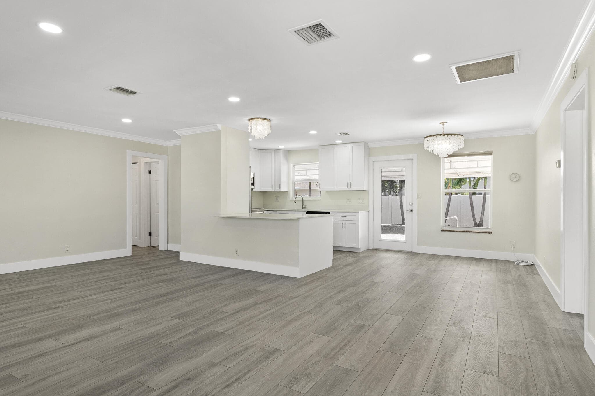 912 SE 8th Court, Deerfield Beach, FL 33441 — photo 4 of 36