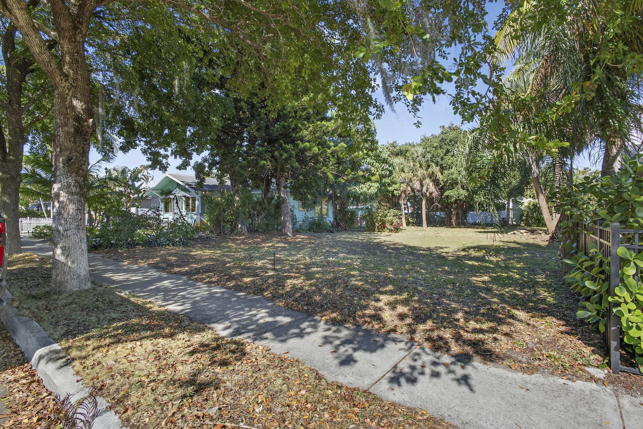 427 32nd Street, West Palm Beach, FL 33407 — photo 2 of 10