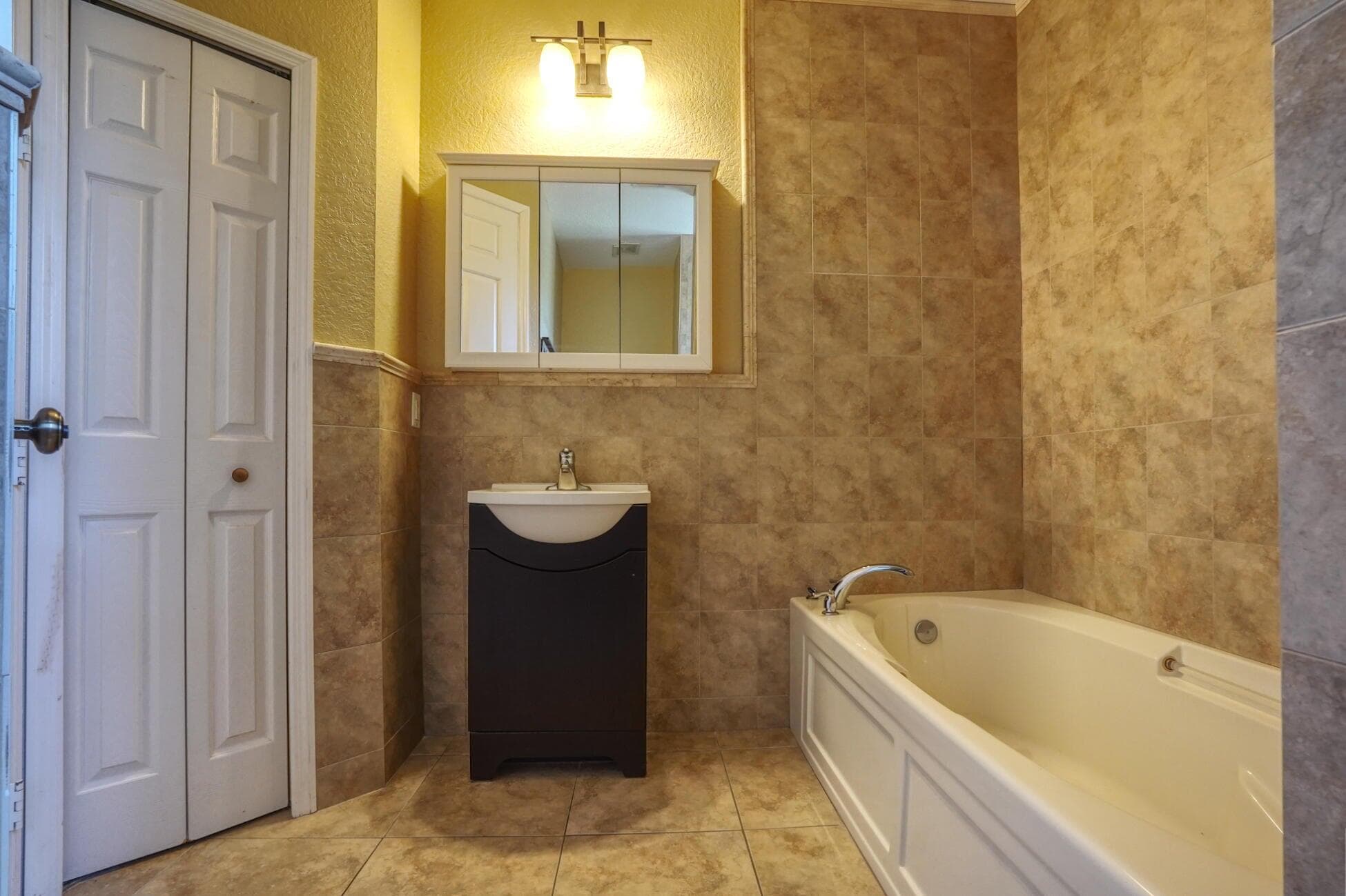 1550 C Road, Loxahatchee Groves, FL 33470 — photo 8 of 23