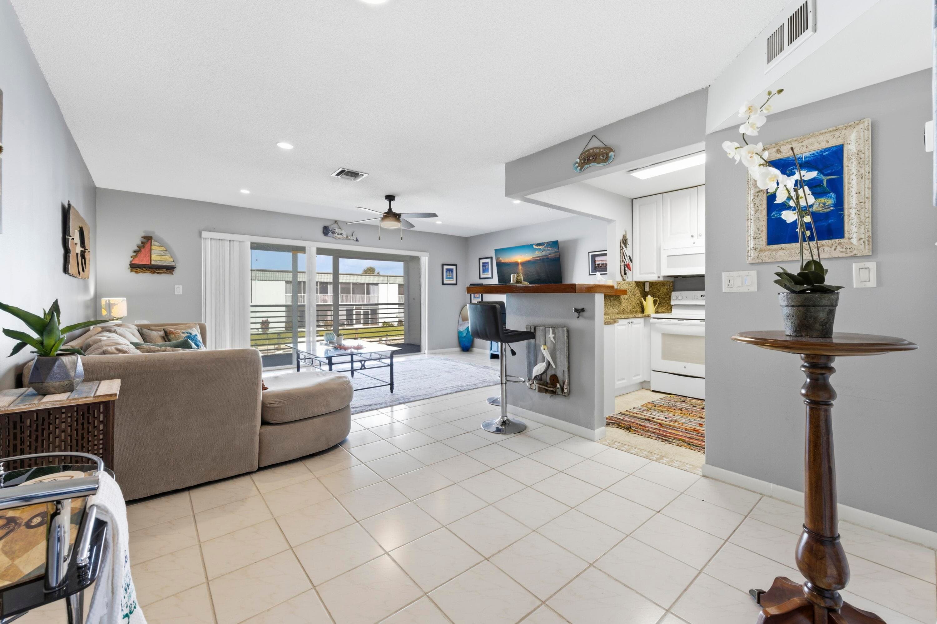 117 Lehane Terrace 205, North Palm Beach, FL 33408 — photo 9 of 23