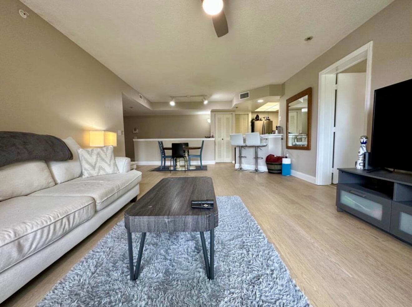 4191 N Haverhill Road 405, West Palm Beach, FL 33417 — photo 19 of 86