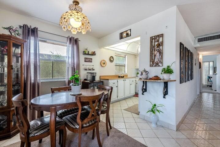 657 Brittany N, Delray Beach, FL 33446 — photo 7 of 42