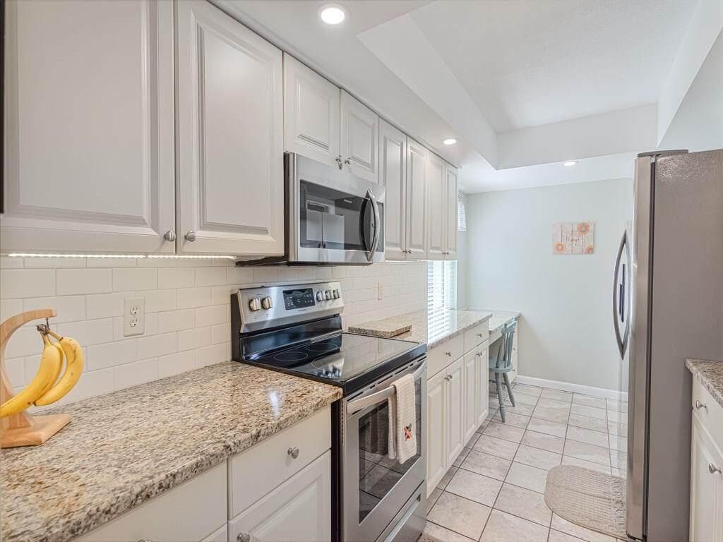1166 6th Avenue B7, Vero Beach, FL 32960 — photo 11 of 22