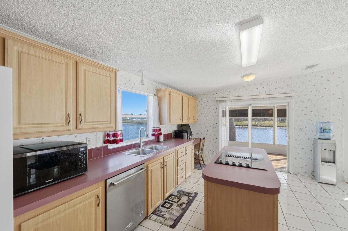 8125 Meadowlark Lane, Port St. Lucie, FL 34952 — photo 17 of 53