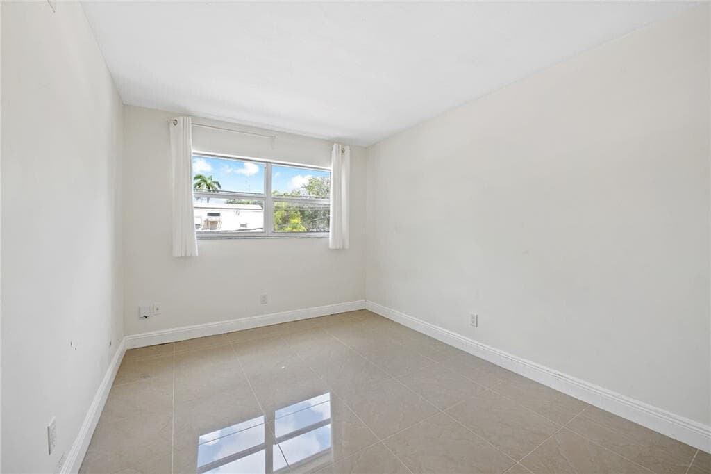 5201 NE 24th Terrace A201, Fort Lauderdale, FL 33308 — photo 7 of 21