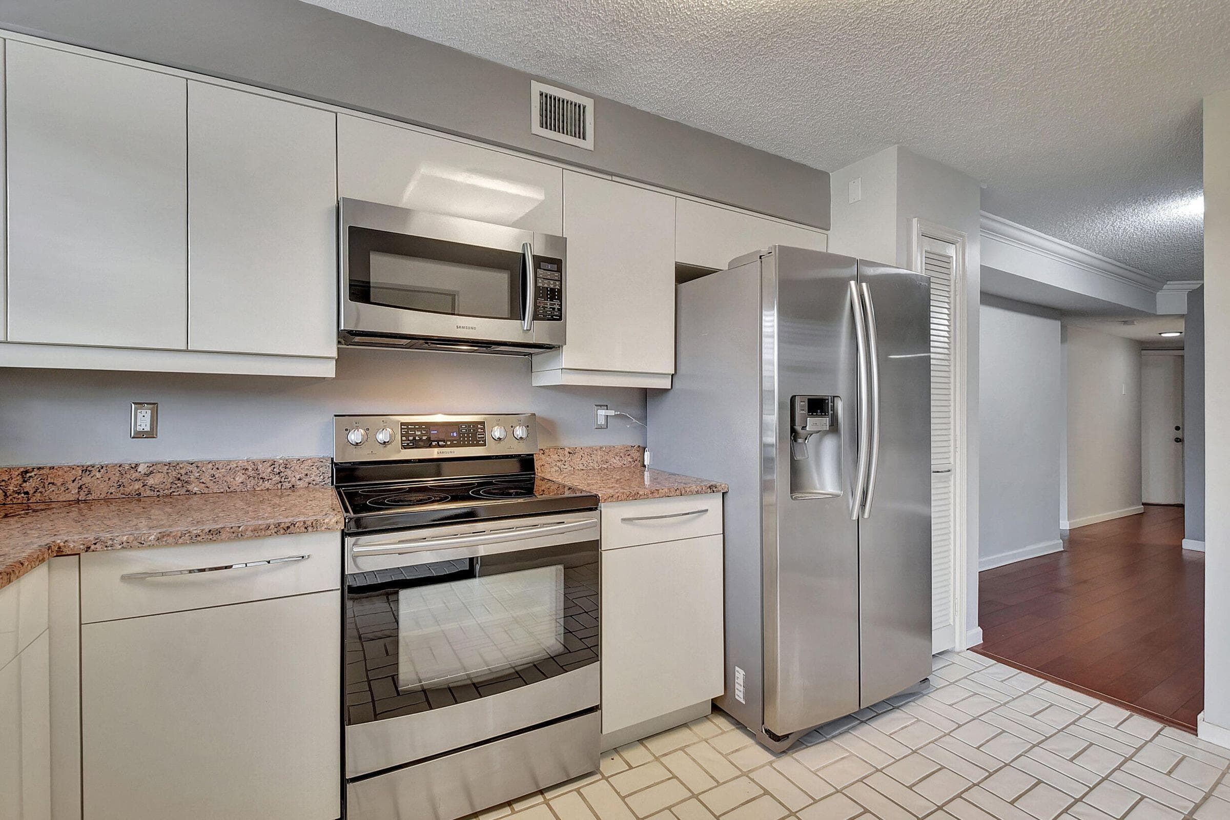 17396 Boca Club Boulevard 104, Boca Raton, FL 33487 — photo 4 of 26