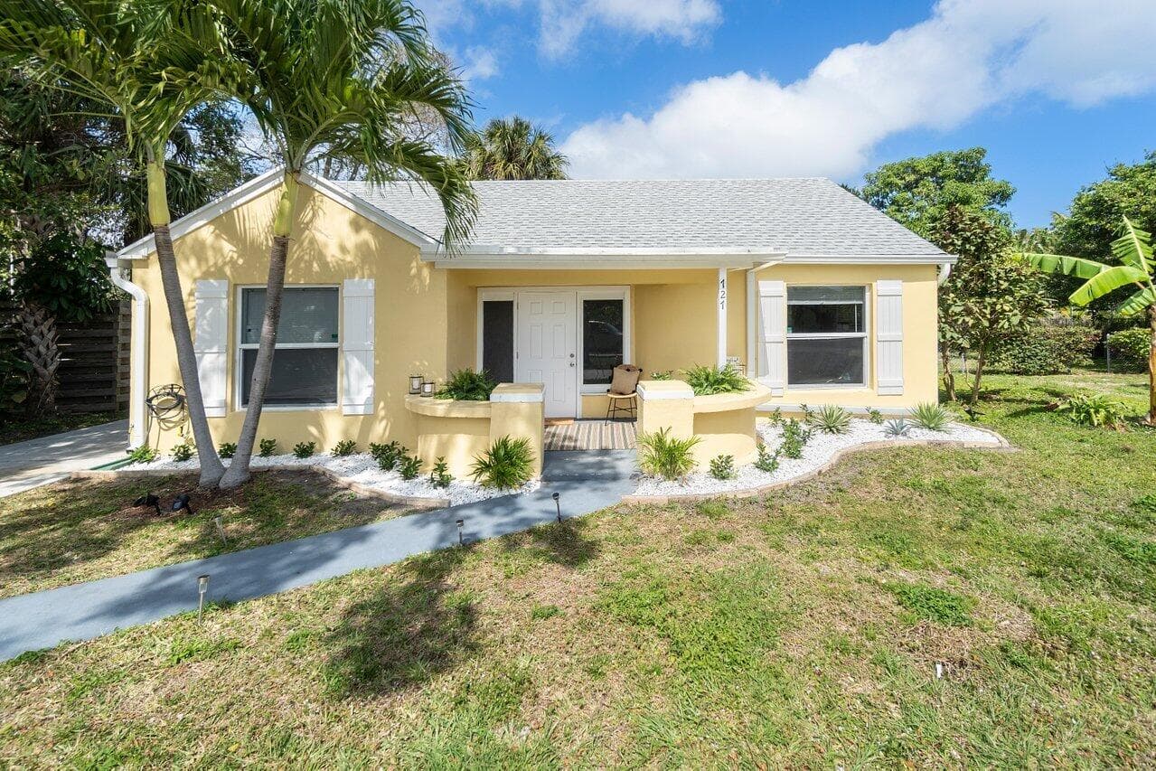 727 S Lake Drive, Lantana, FL 33462 — photo 5 of 41