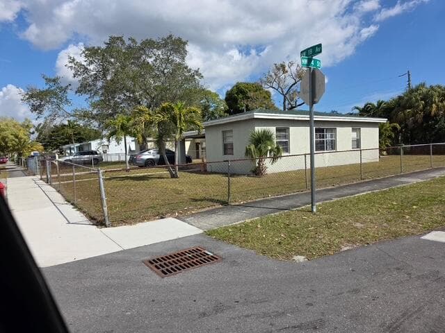 400 NW 18th Avenue, Fort Lauderdale, FL 33311 — photo 2 of 6