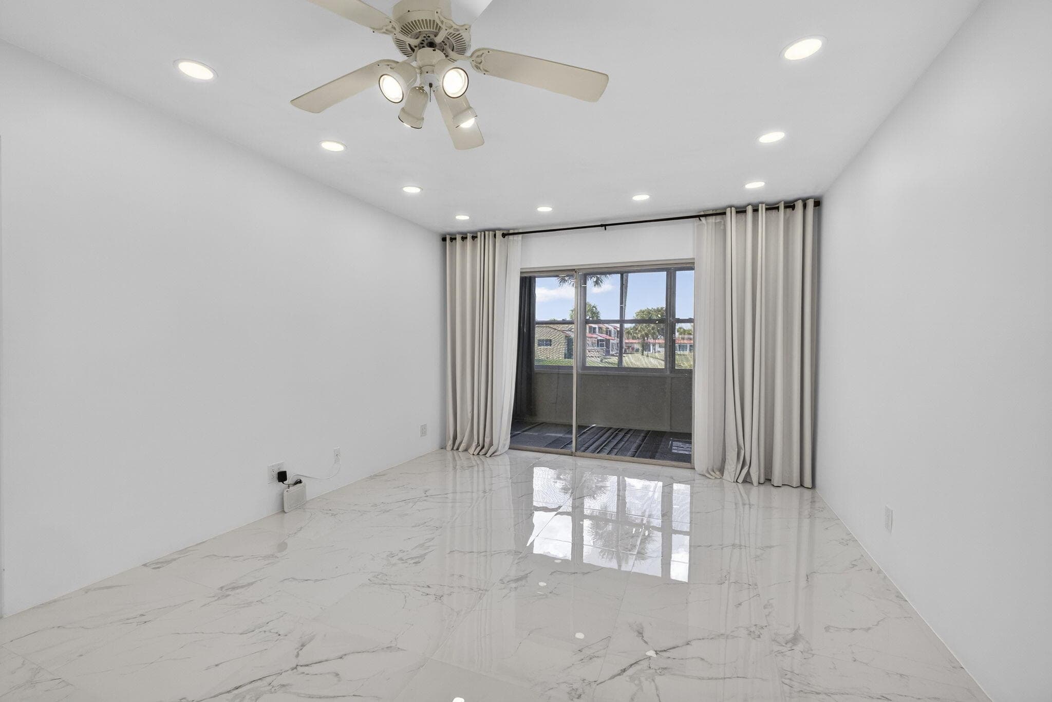 105 Lake Irene Drive, West Palm Beach, FL 33411 — photo 8 of 40