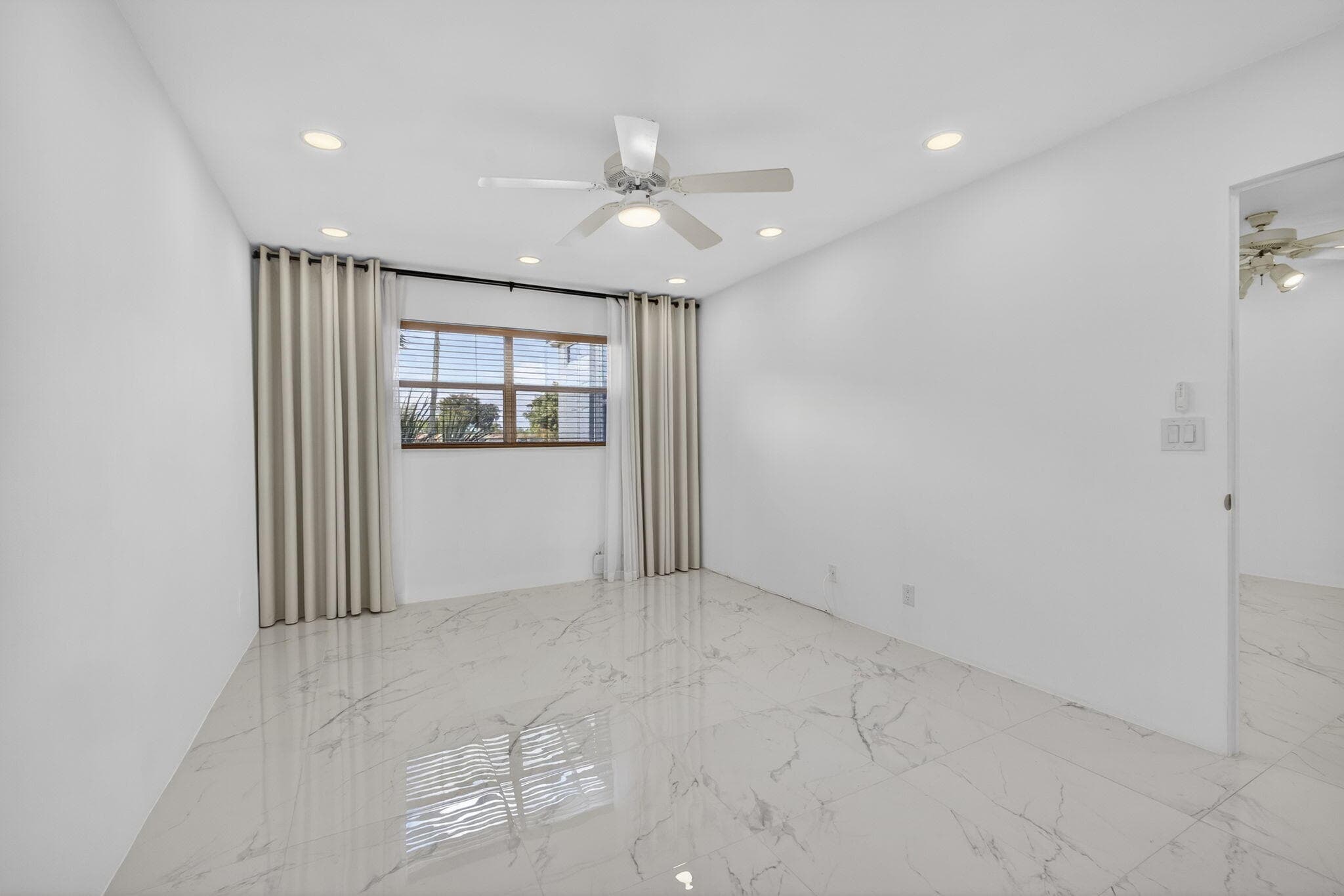 105 Lake Irene Drive, West Palm Beach, FL 33411 — photo 14 of 40