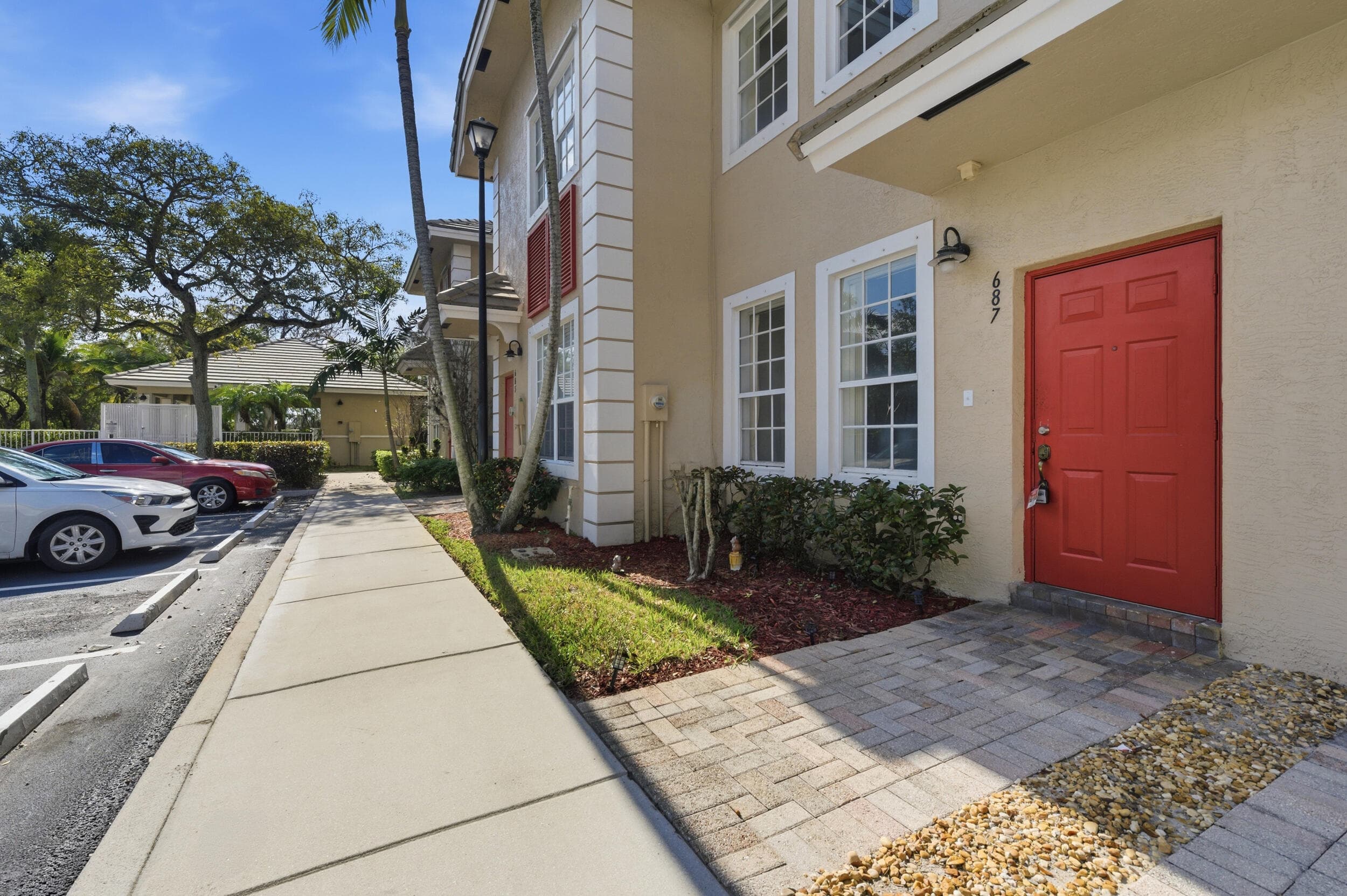 687 NW 42nd Avenue, Plantation, FL 33317 — photo 3 of 29