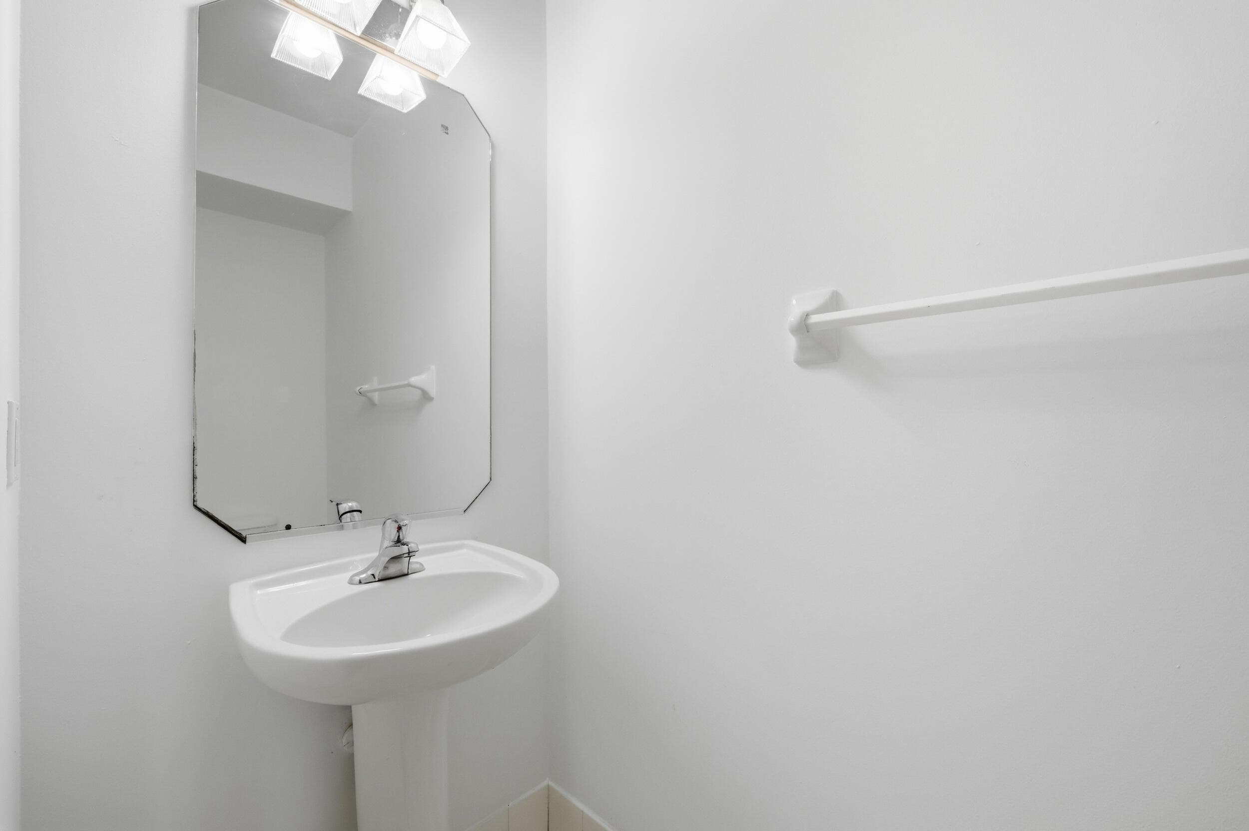 687 NW 42nd Avenue, Plantation, FL 33317 — photo 10 of 29