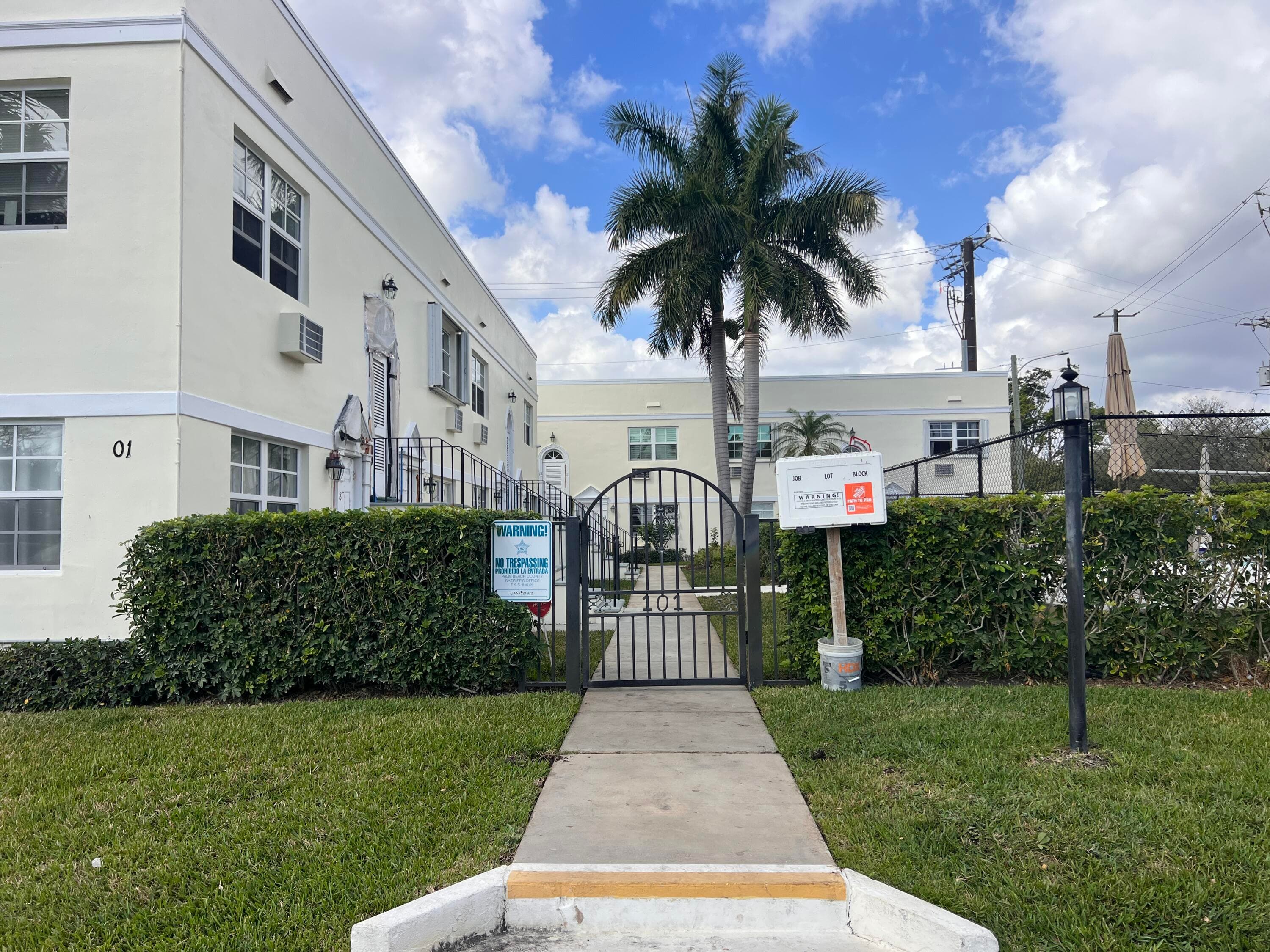 101 S Golfview Road 1, Lake Worth Beach, FL 33460 — photo 25 of 47