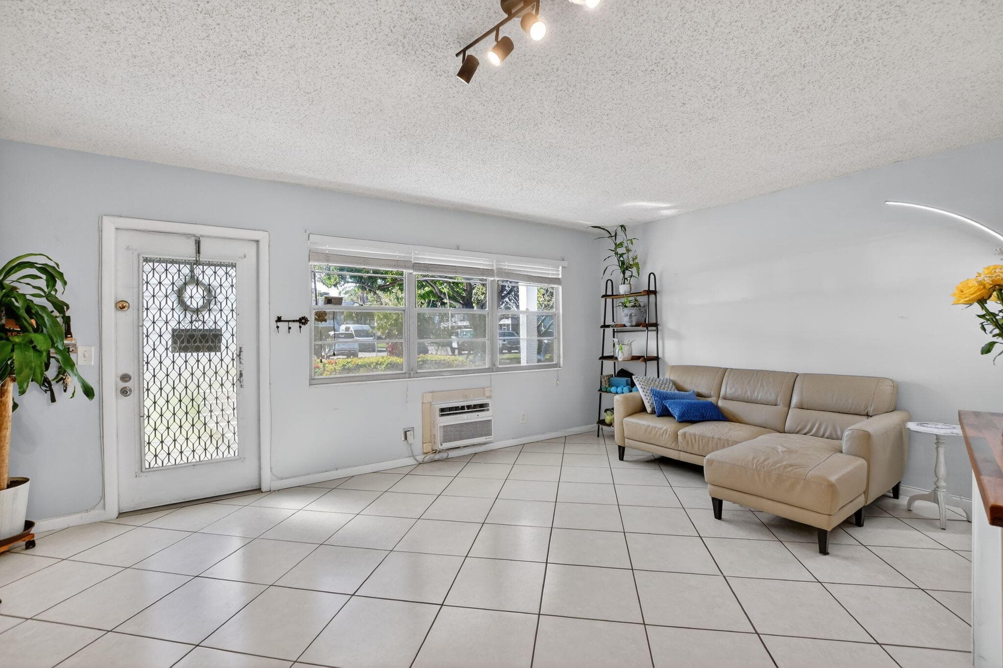 290 Oakridge Q 290, Deerfield Beach, FL 33442 — photo 6 of 31