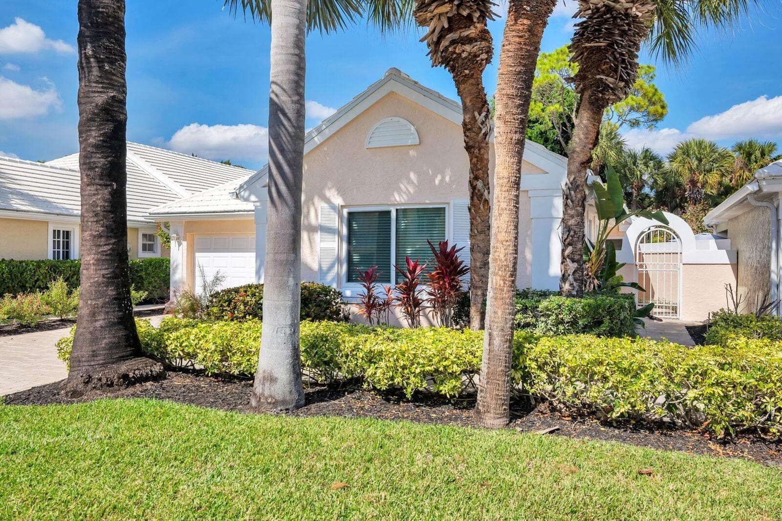 9213 Heathridge Drive, West Palm Beach, FL 33411 — photo 31 of 57