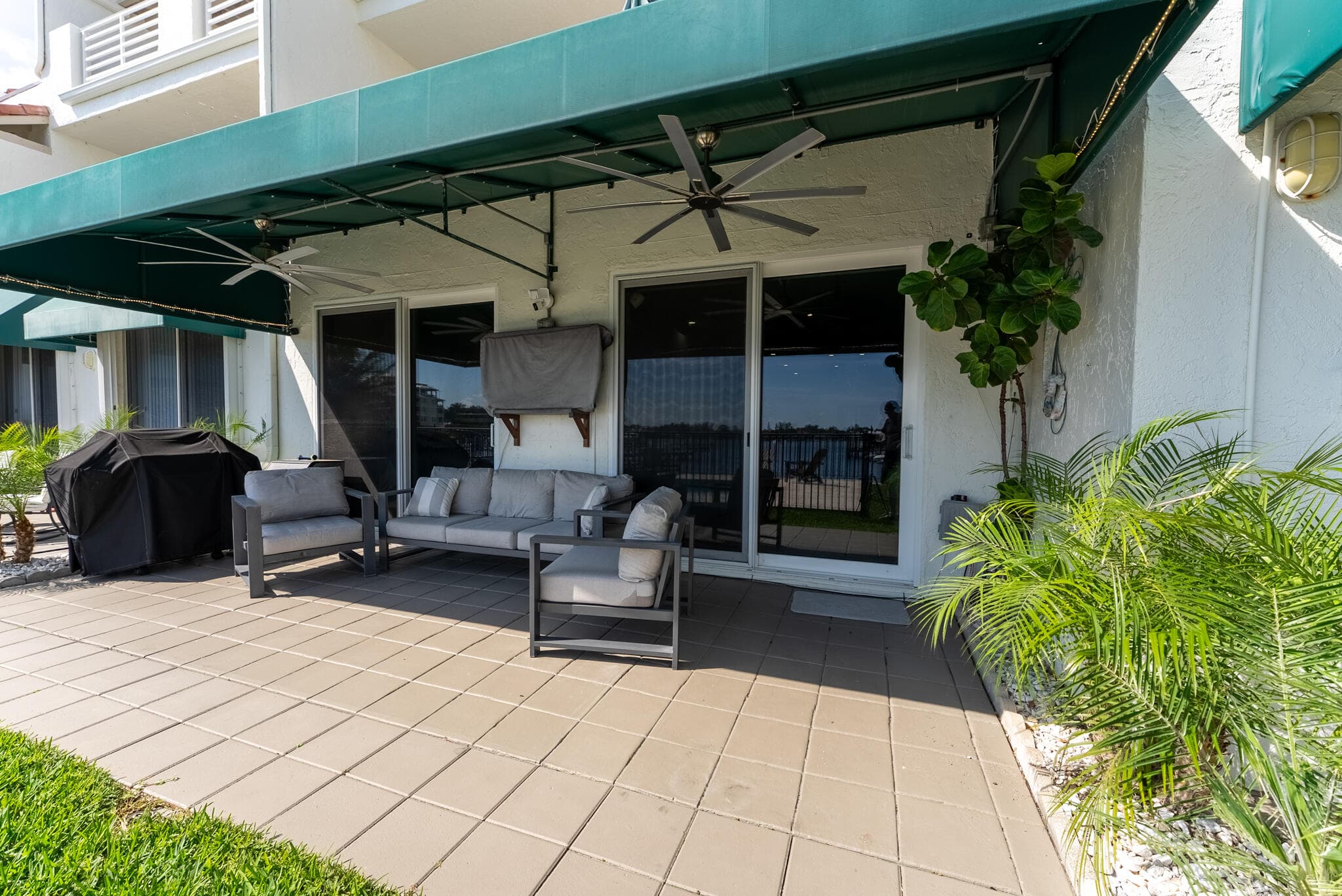 318 N Lake Drive, Lantana, FL 33462 — photo 30 of 43