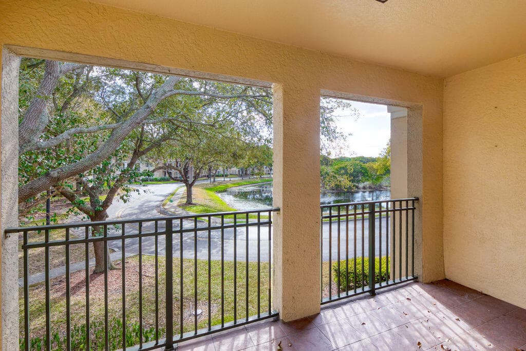 2400 Centergate Dr 202, Miramar, FL 33025 — photo 4 of 37
