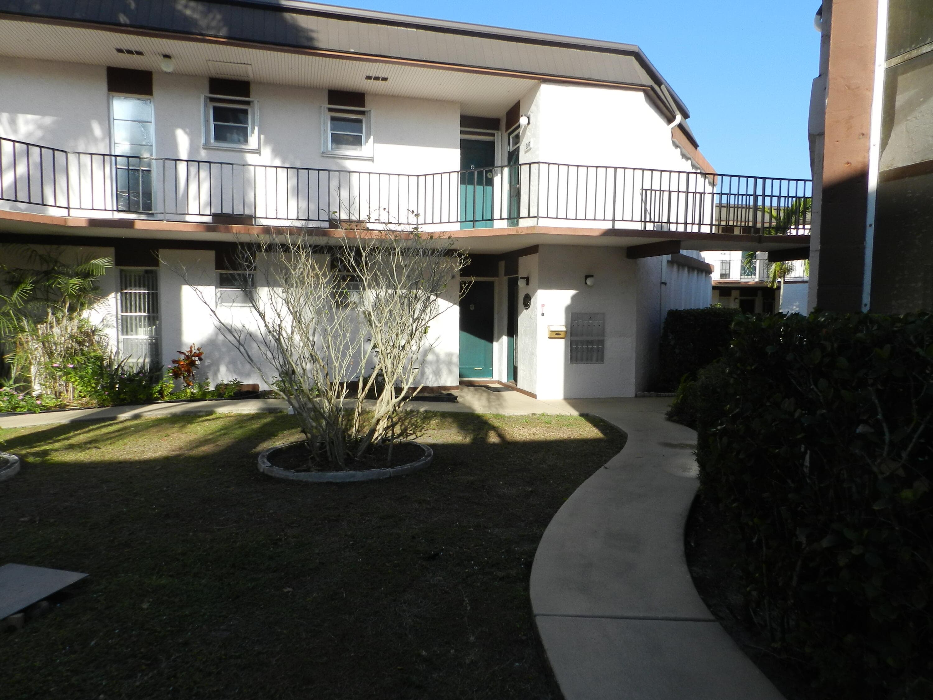4 Greenway Village N 107, Royal Palm Beach, FL 33411 — photo 18 of 21