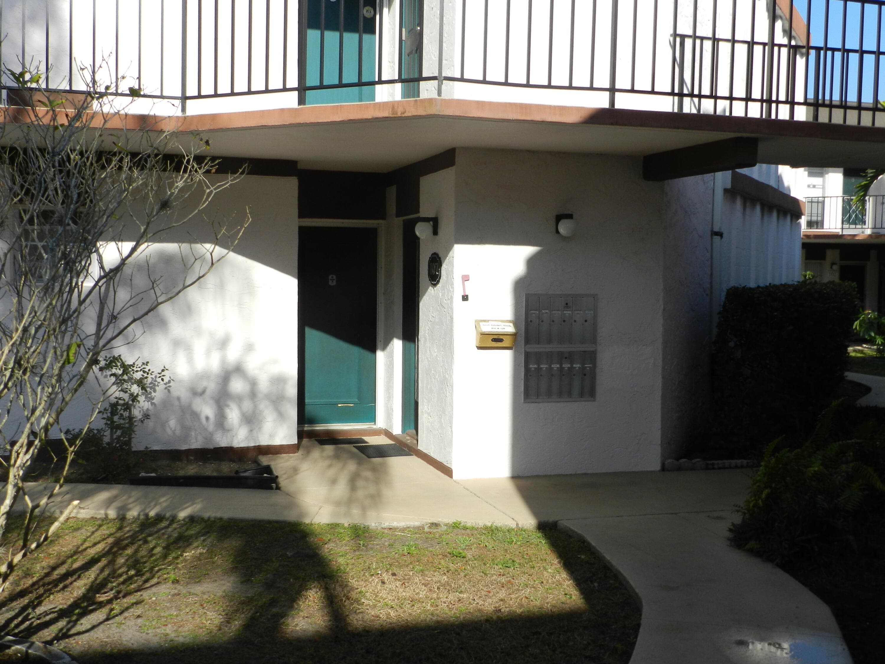 4 Greenway Village N 107, Royal Palm Beach, FL 33411 — photo 3 of 21