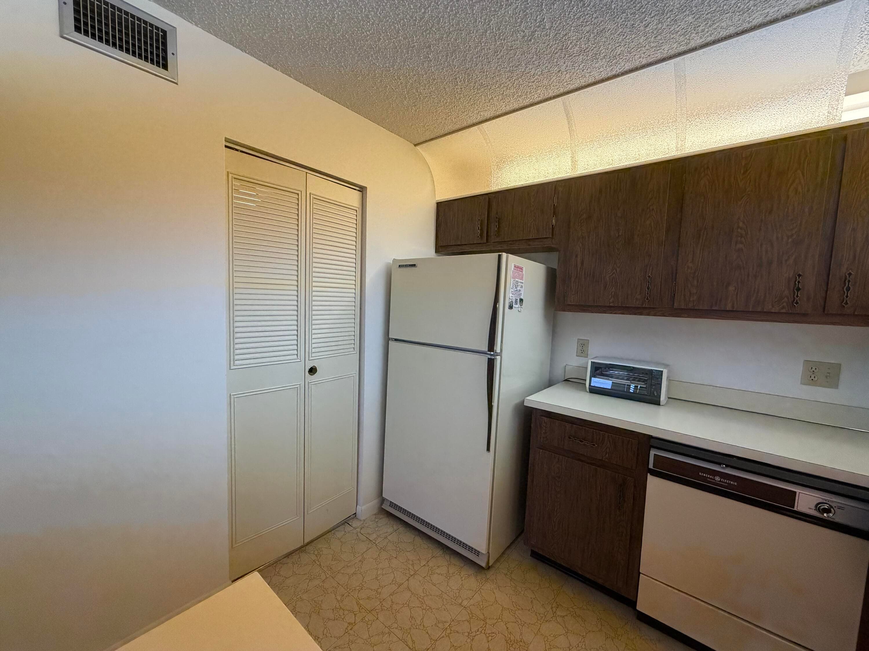 3530 Pine Needle Drive C-2, Greenacres, FL 33463 — photo 22 of 43
