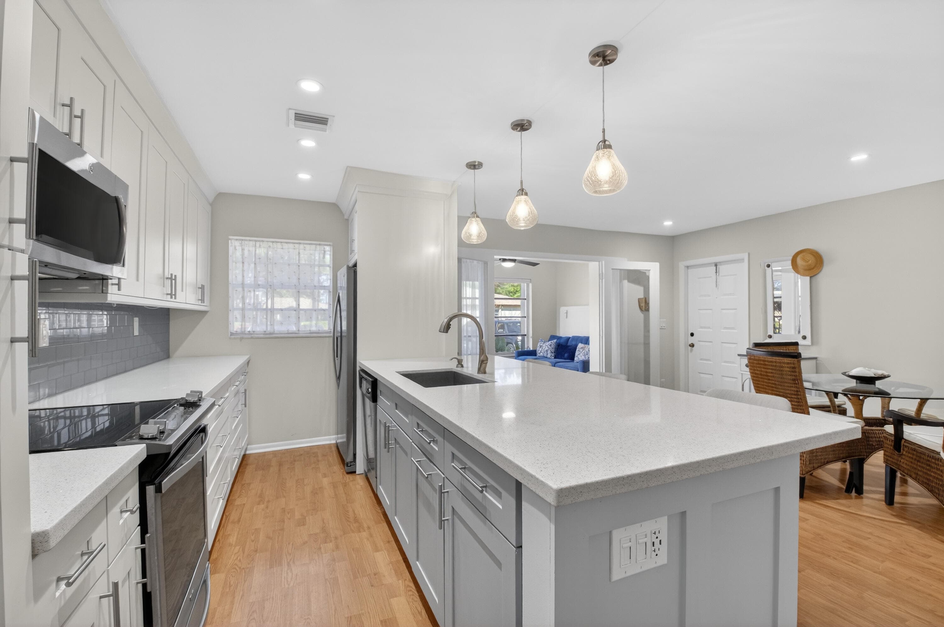 5230 Nesting Way B, Delray Beach, FL 33484 — photo 4 of 40