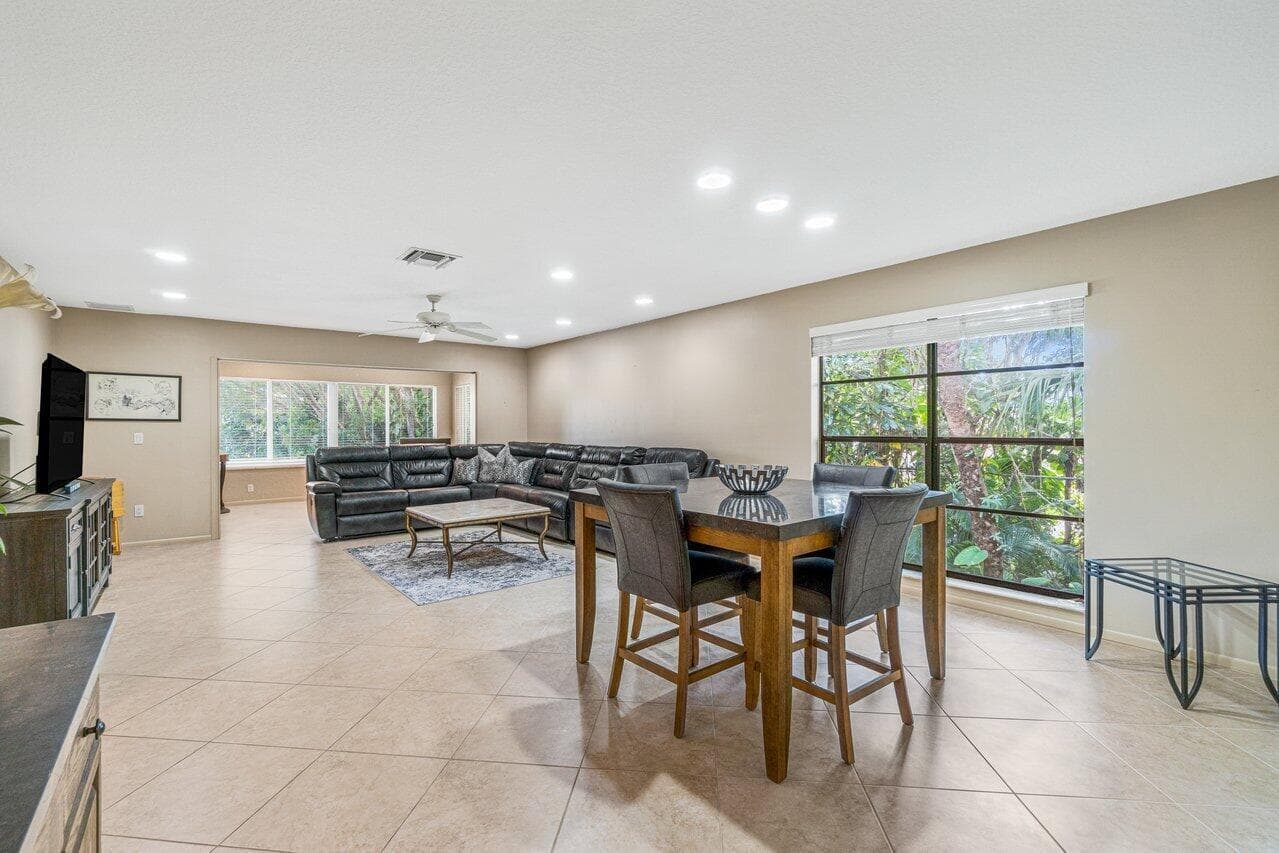 22 Westgate Lane 22h, Boynton Beach, FL 33436 — photo 2 of 34