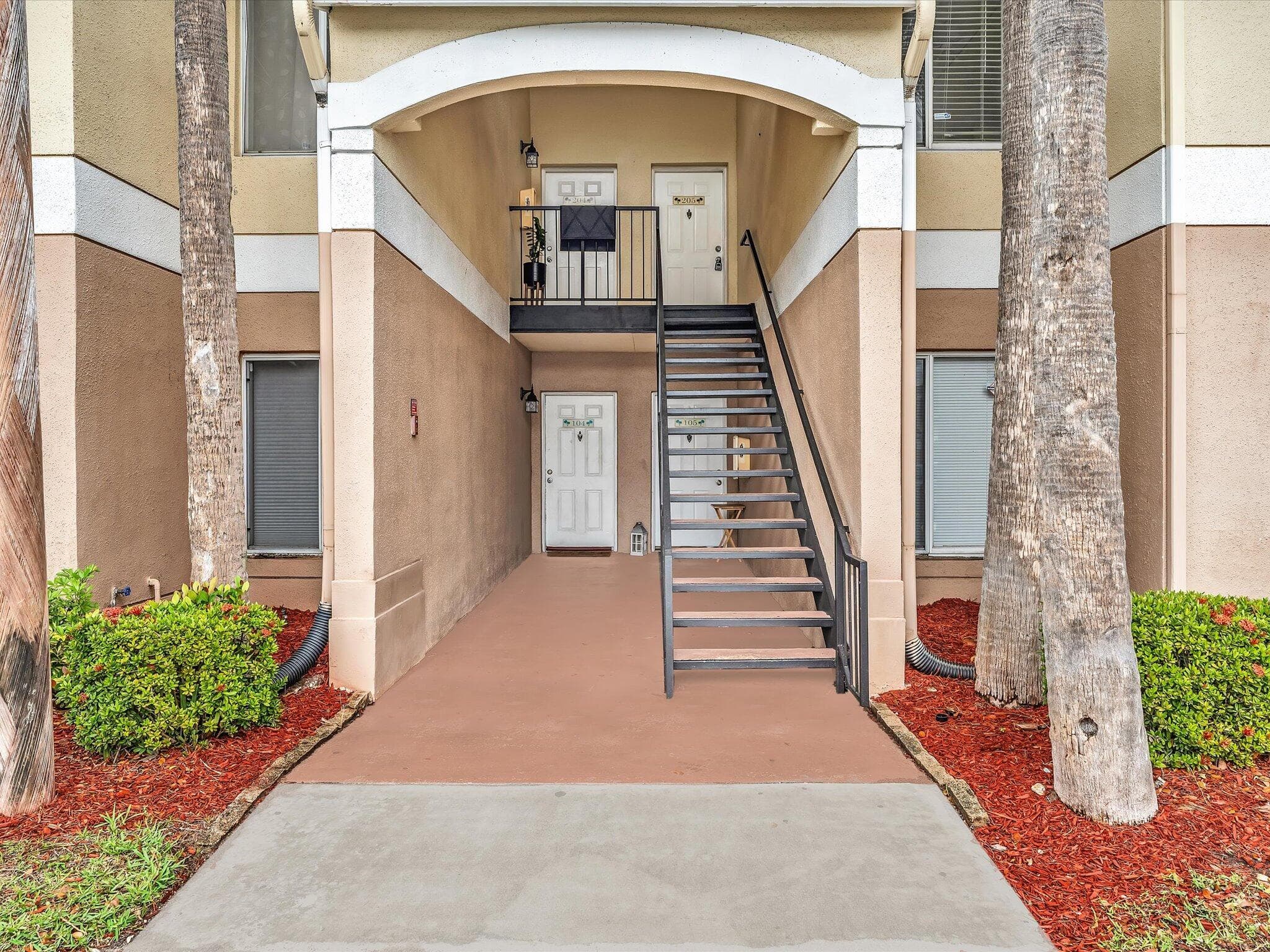 815 W Boynton Beach Boulevard 16-205, Boynton Beach, FL 33426 — photo 3 of 58