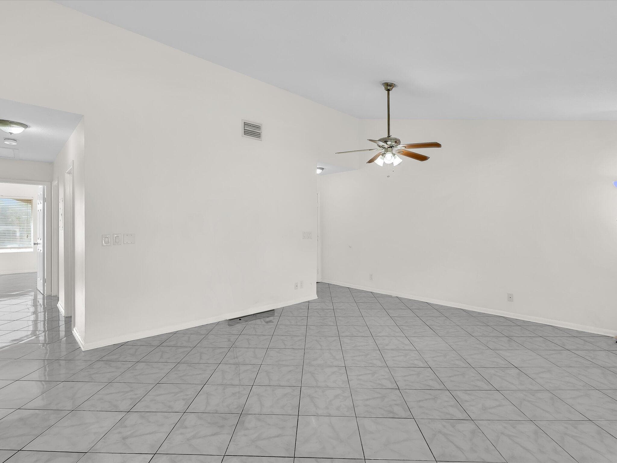 815 W Boynton Beach Boulevard 16-205, Boynton Beach, FL 33426 — photo 10 of 58