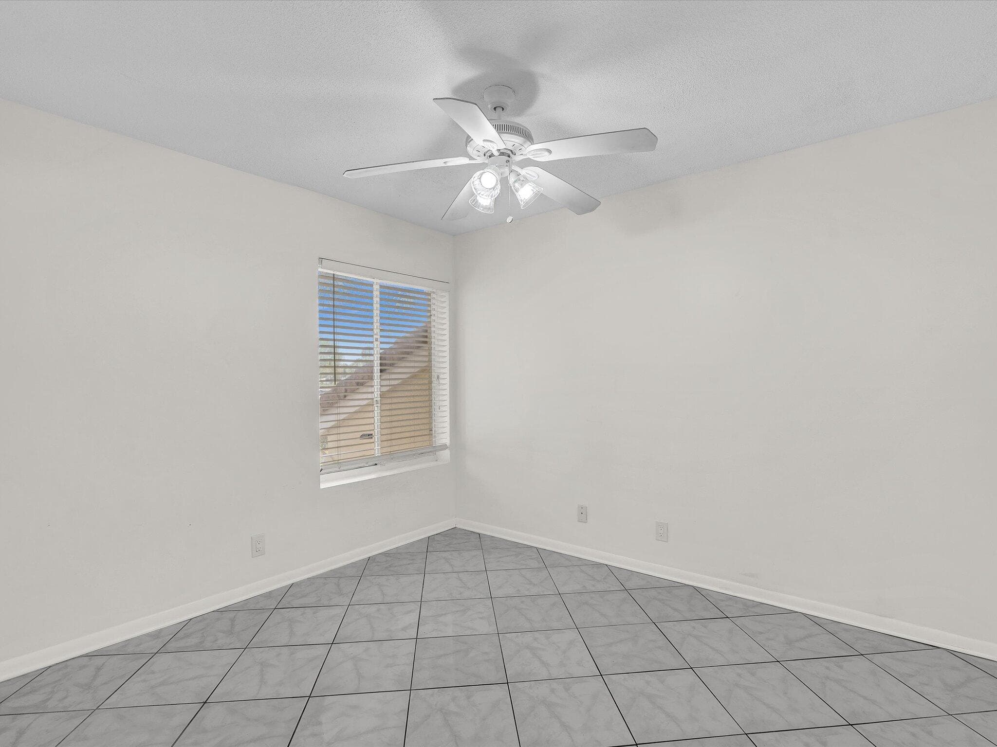 815 W Boynton Beach Boulevard 16-205, Boynton Beach, FL 33426 — photo 35 of 58