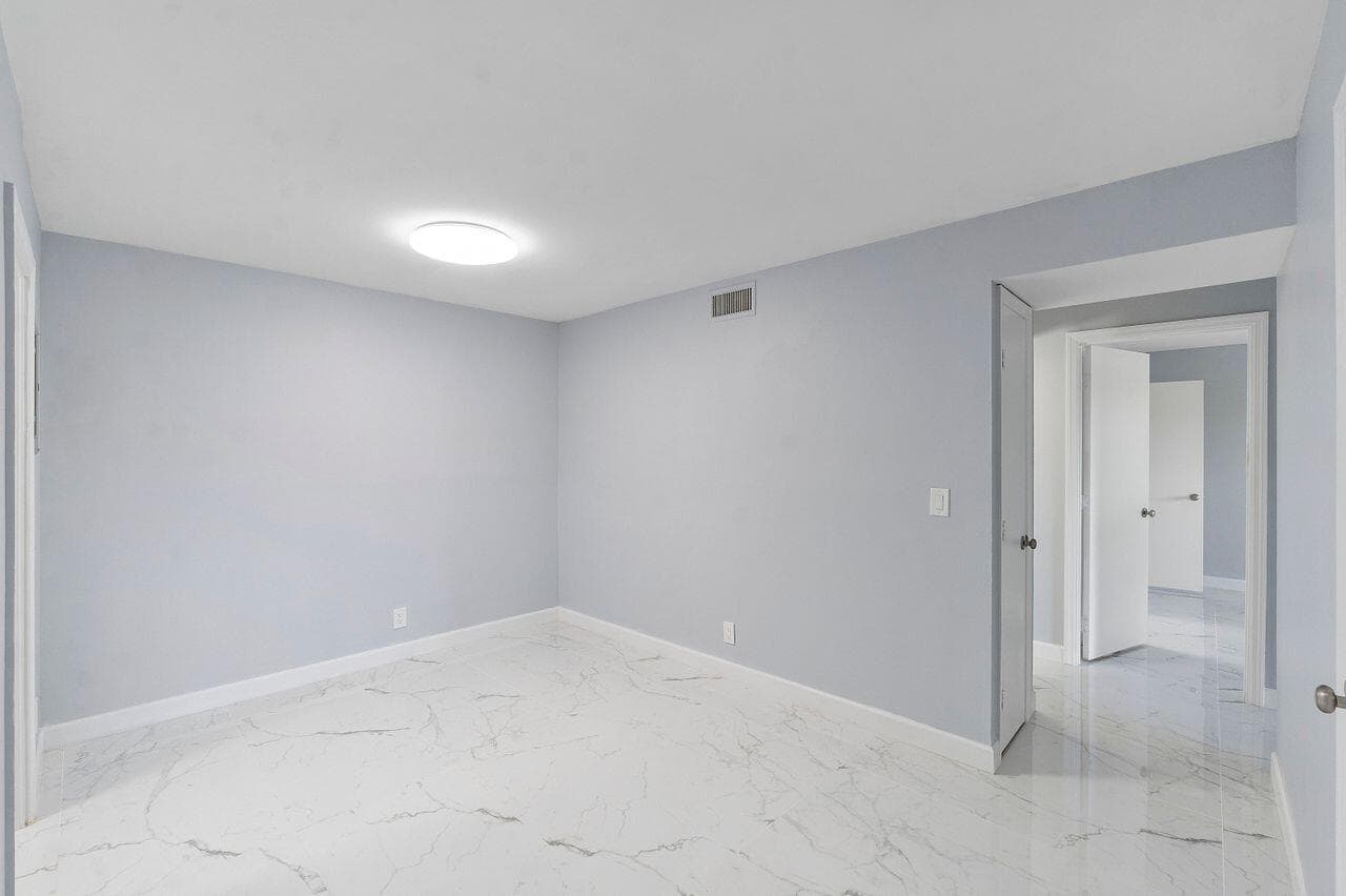 9960 Pineapple Tree Drive 107, Boynton Beach, FL 33436 — photo 5 of 35