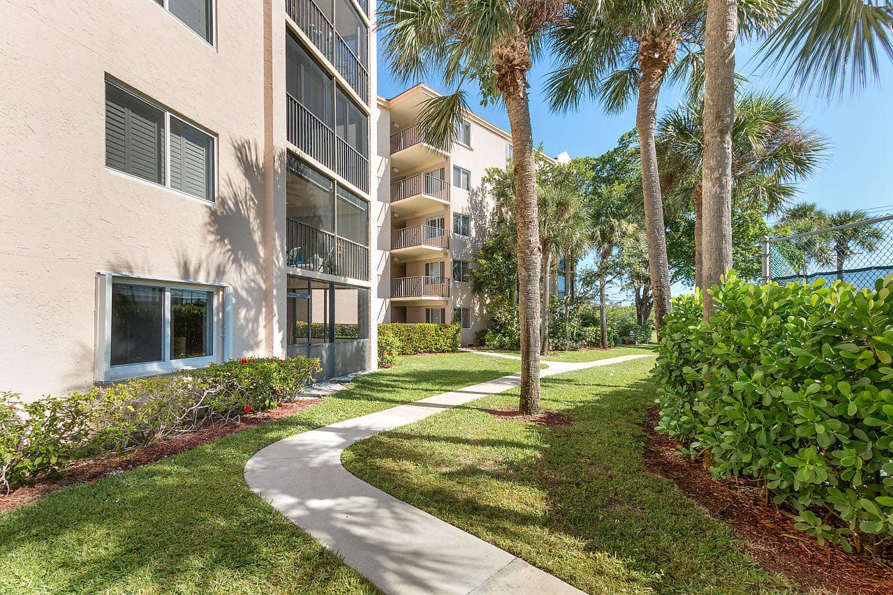 275 Palm Avenue A201, Jupiter, FL 33477 — photo 36 of 58