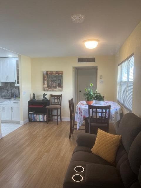 711 Monaco O, Delray Beach, FL 33446 — photo 4 of 9