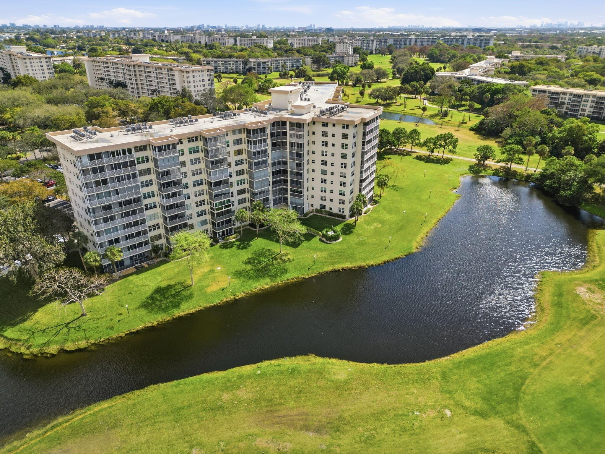 3507 Oaks Way 911, Pompano Beach, FL 33069 — photo 56 of 59