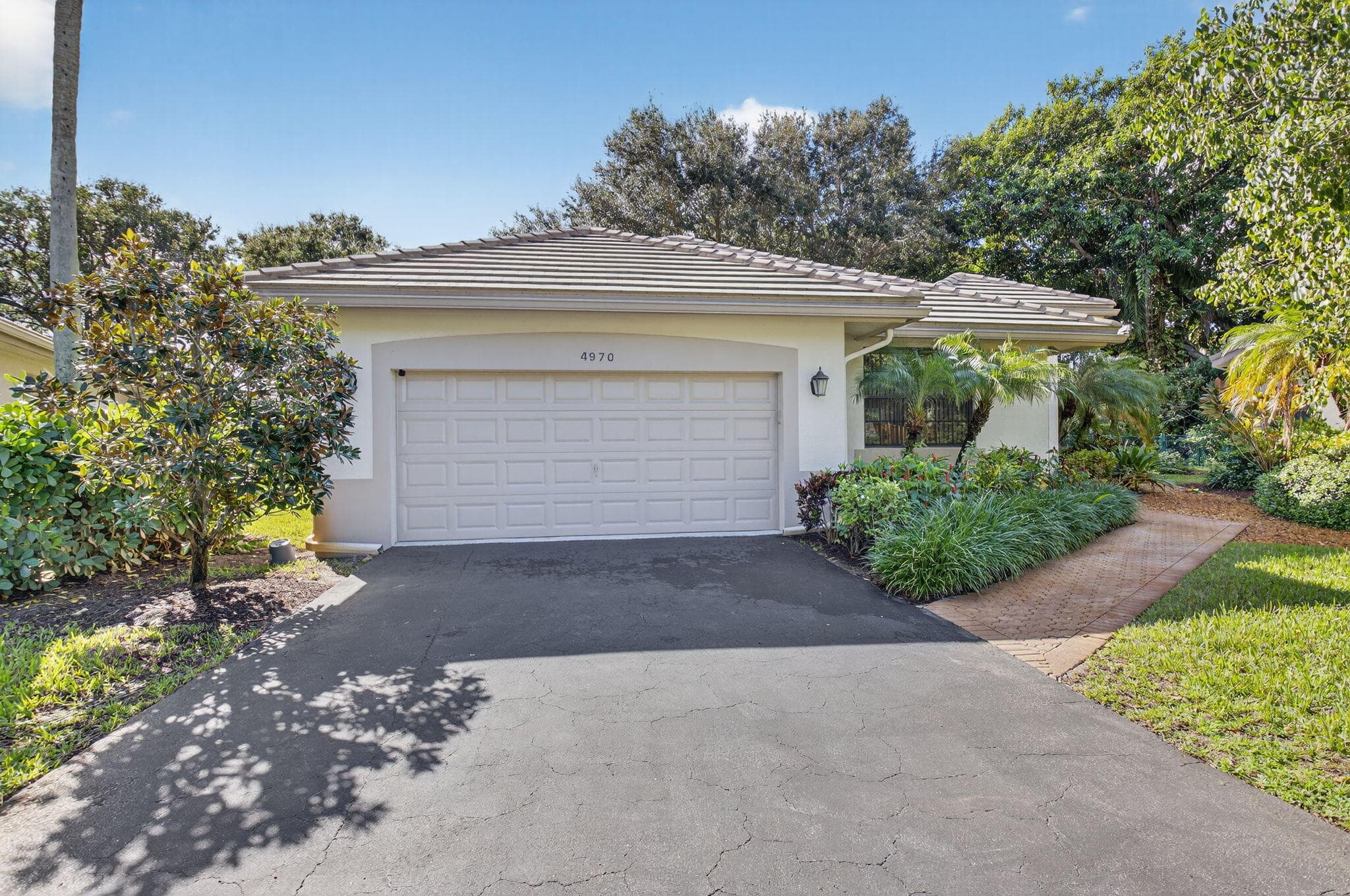 4970 Pine Tree Drive 4970, Boynton Beach, FL 33436 — photo 2 of 47