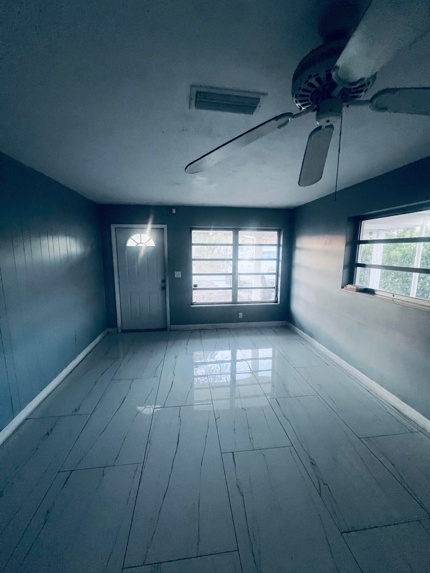 938 Sarazen Drive, West Palm Beach, FL 33413 — photo 7 of 13