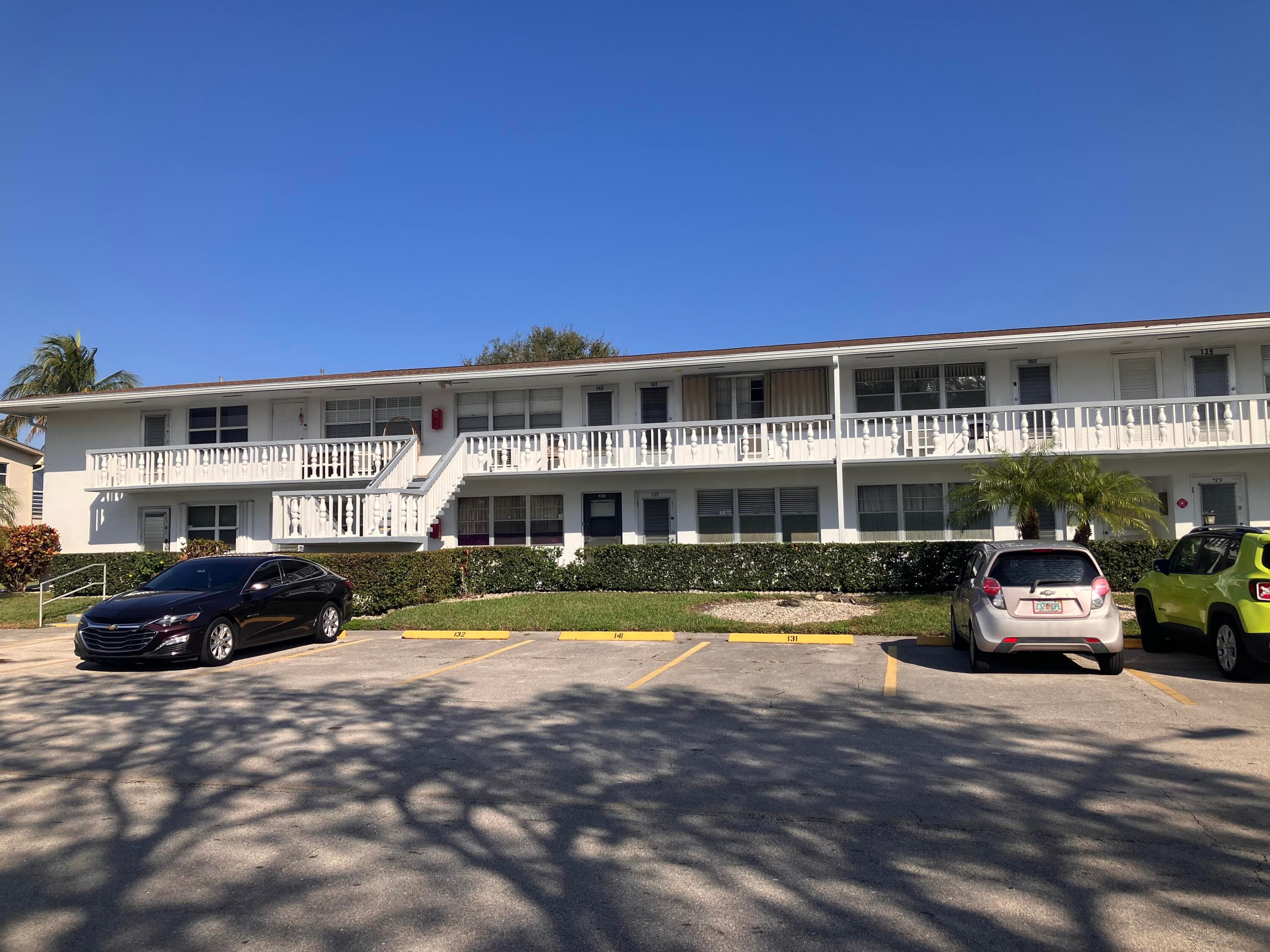 130 Northampton G, West Palm Beach, FL 33417 — photo 1 of 23