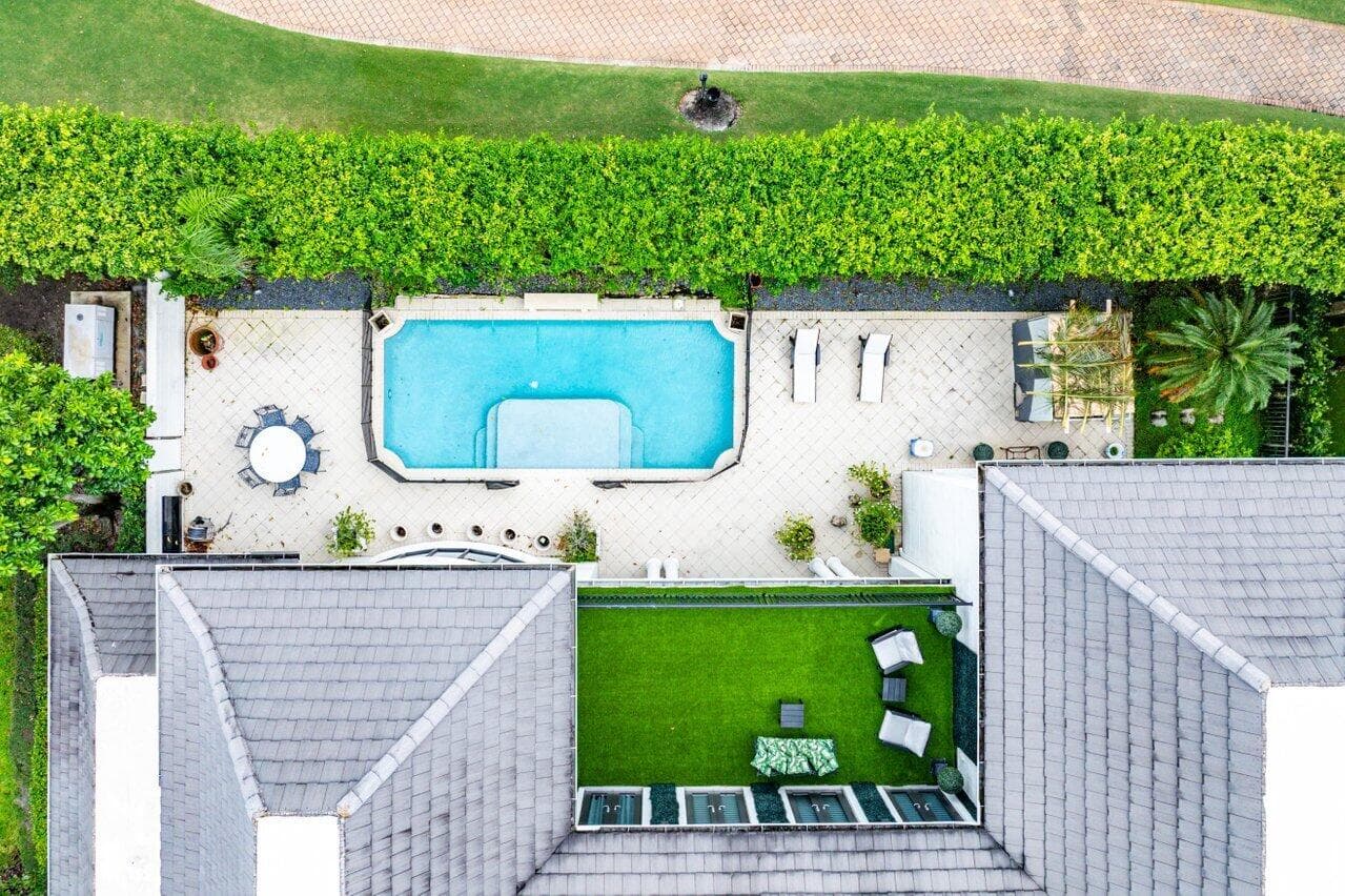 7172 Valencia Drive, Boca Raton, FL 33433 — photo 4 of 51