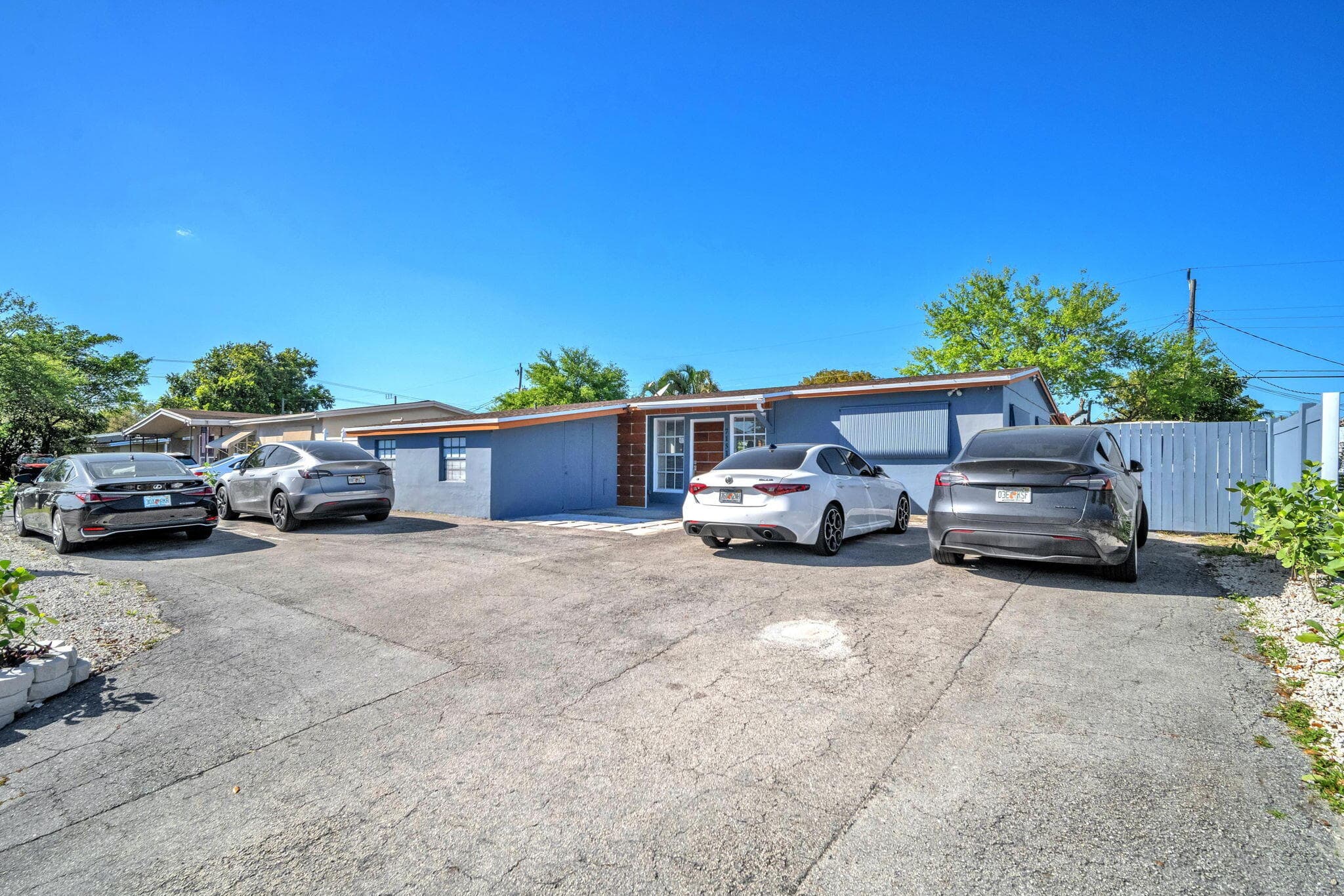 7151 Taft Street, Hollywood, FL 33024 — photo 2 of 32