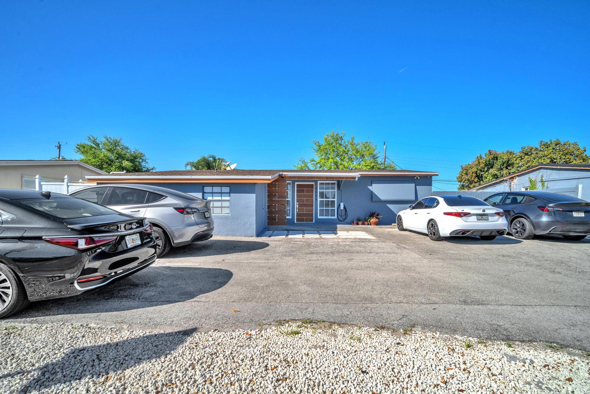 7151 Taft Street, Hollywood, FL 33024 — photo 3 of 32