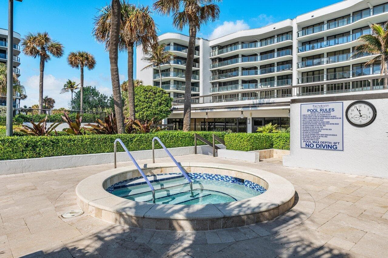 3440 S Ocean Boulevard NE 608s, Palm Beach, FL 33480 — photo 17 of 19