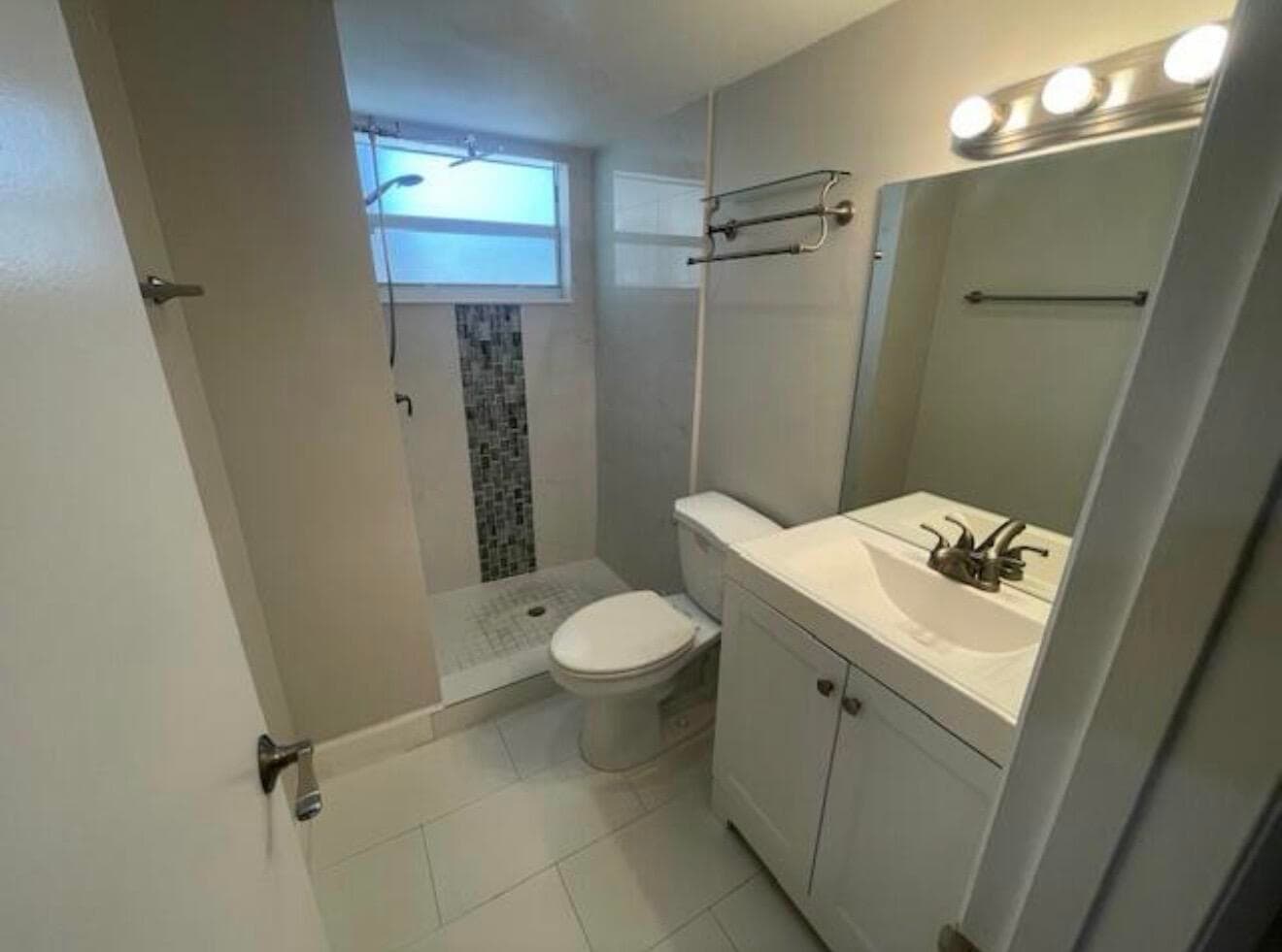 705 Lori Dr Drive 216, Palm Springs, FL 33461 — photo 11 of 13