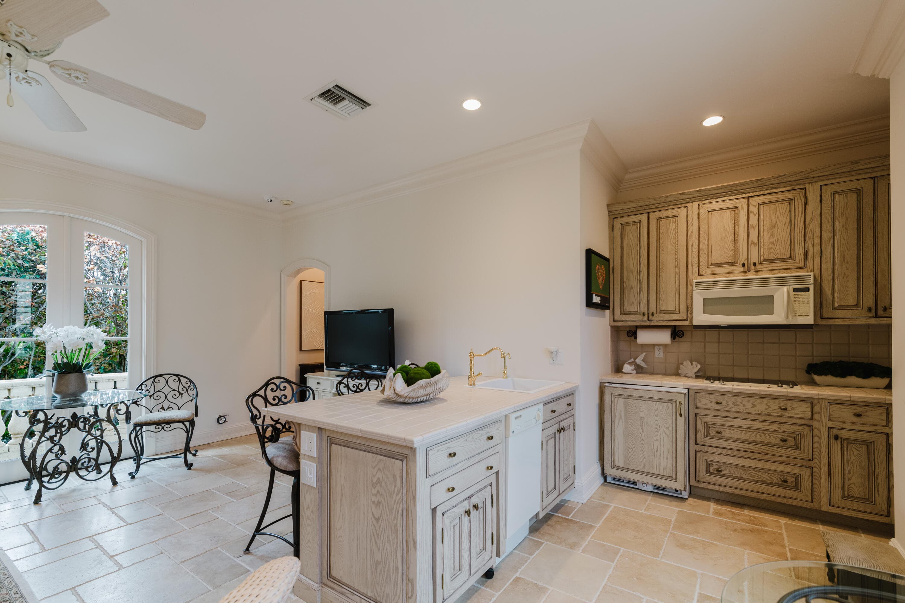 19 N Beach Road, Jupiter Island, FL 33455 — photo 69 of 80