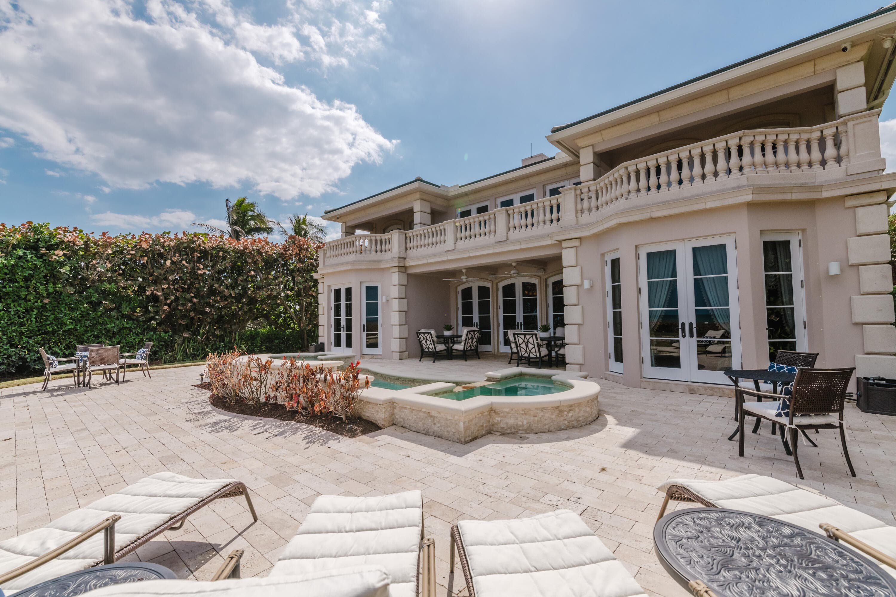 19 N Beach Road, Jupiter Island, FL 33455 — photo 59 of 80