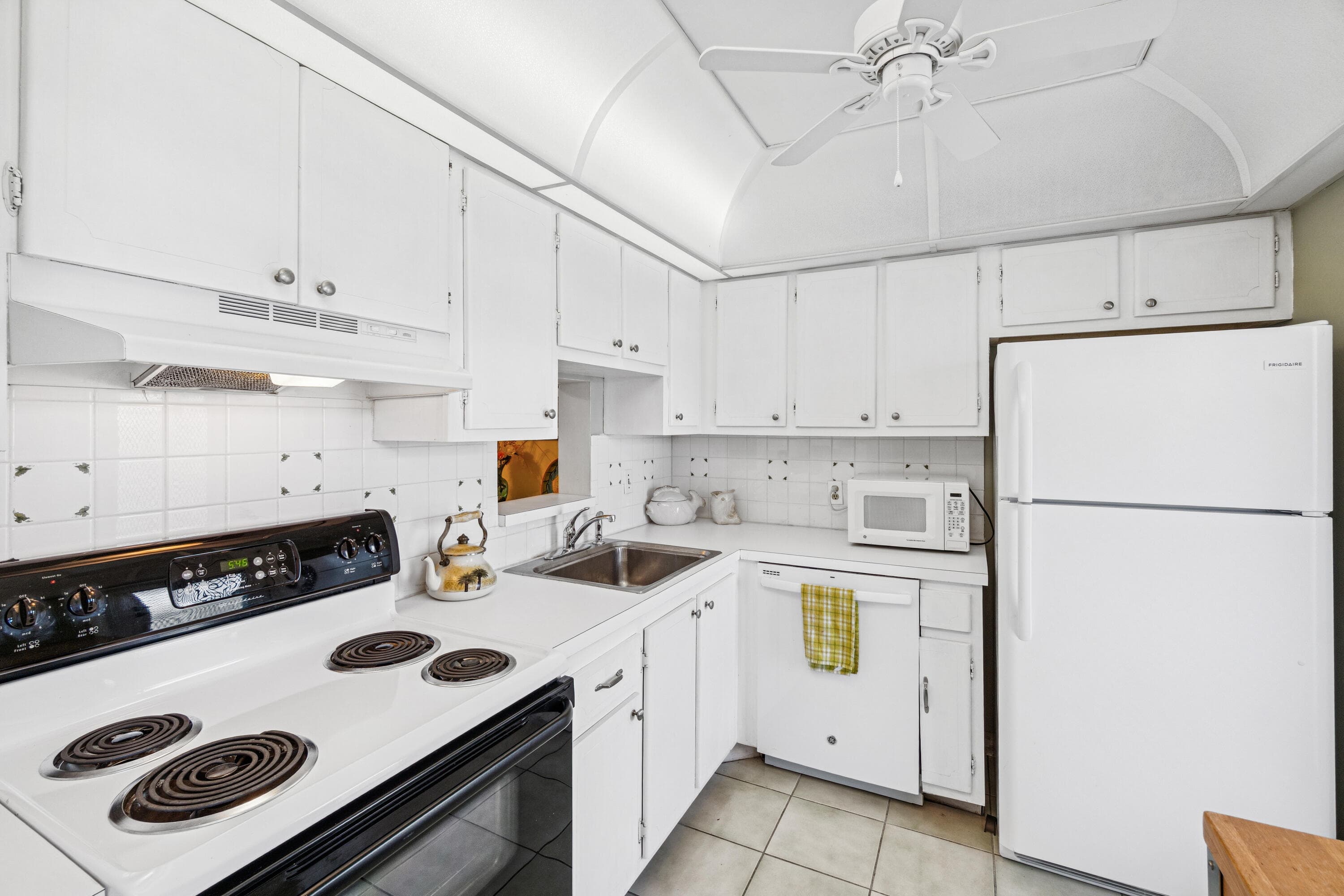 108 NE 20th Avenue NE 201, Boynton Beach, FL 33435 — photo 19 of 39