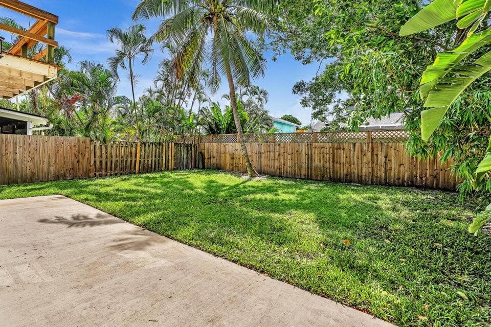 2438 Southridge Road, Delray Beach, FL 33444 — photo 18 of 52