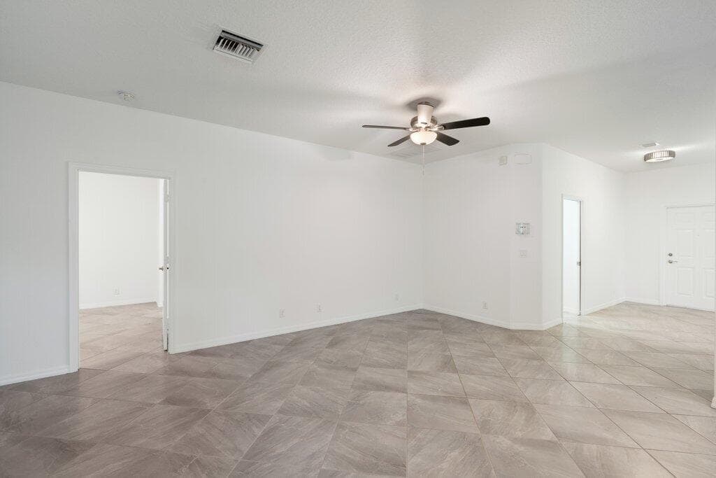 2055 46th Avenue, Vero Beach, FL 32966 — photo 15 of 23