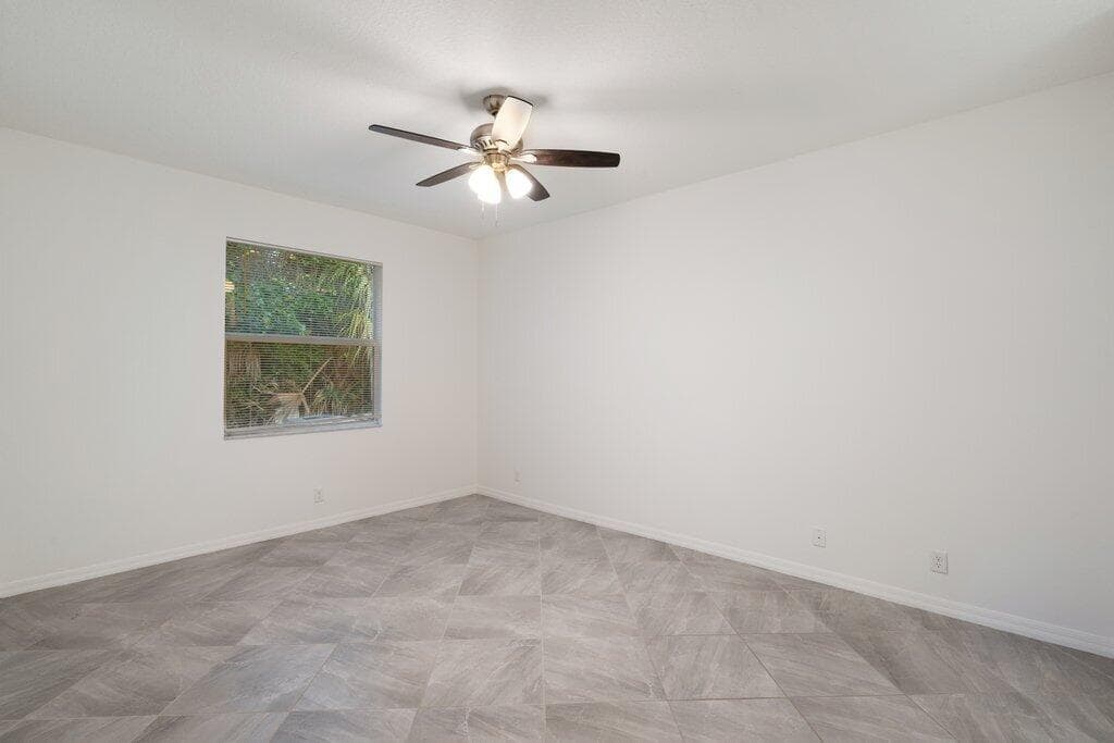 2055 46th Avenue, Vero Beach, FL 32966 — photo 20 of 23