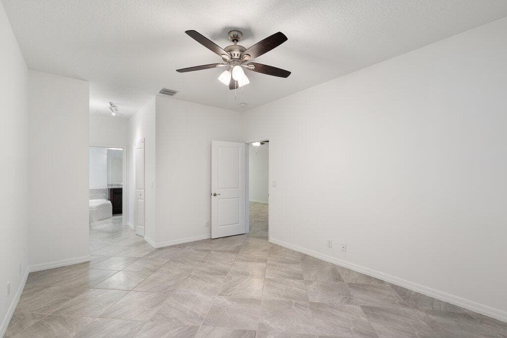2055 46th Avenue, Vero Beach, FL 32966 — photo 21 of 23